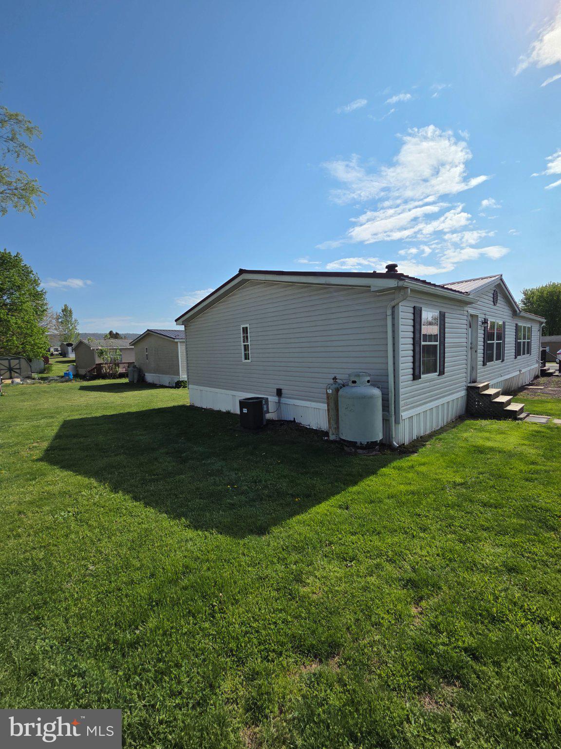 MIDLAND PARK - Residential