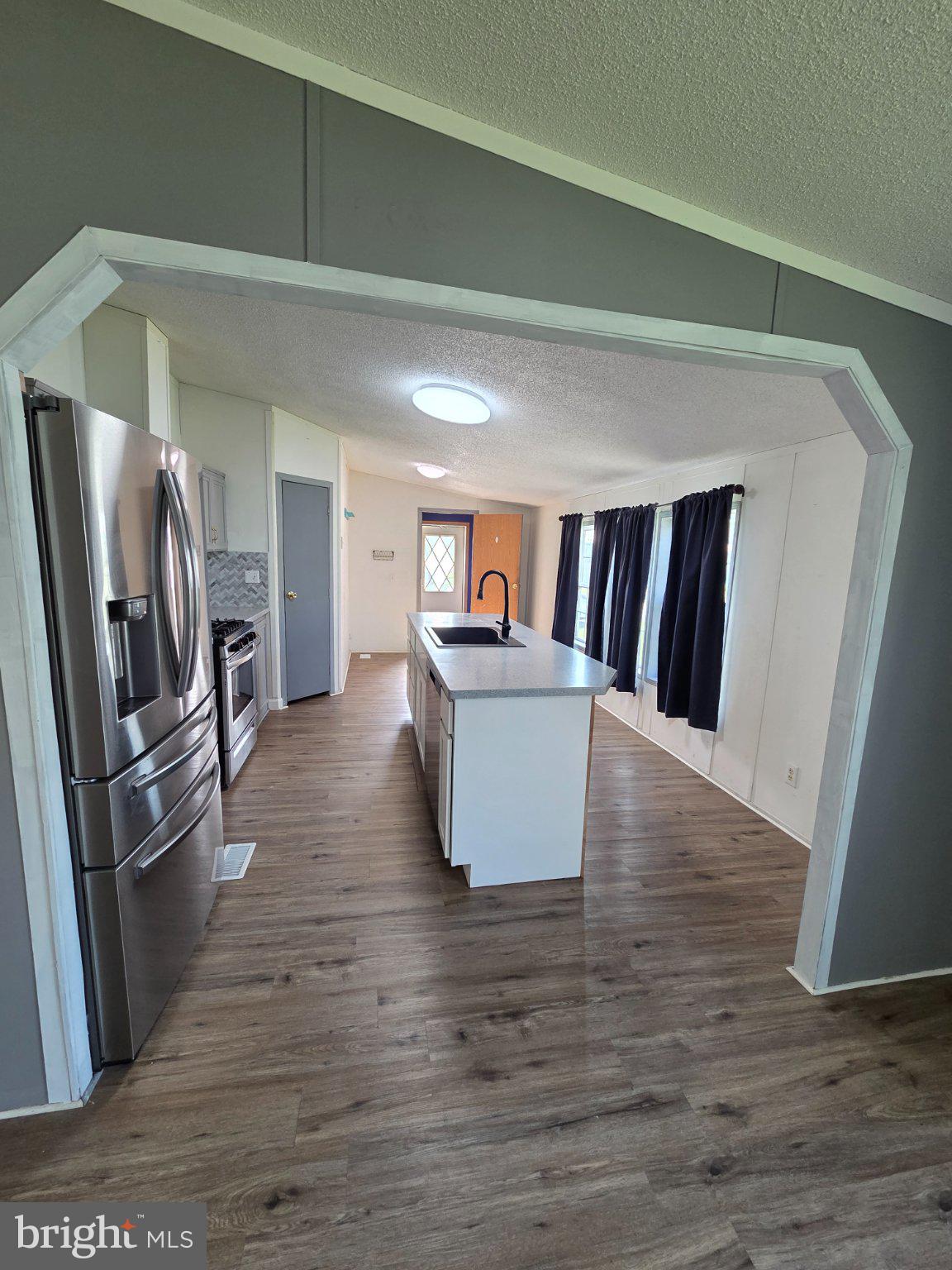 MIDLAND PARK - Residential