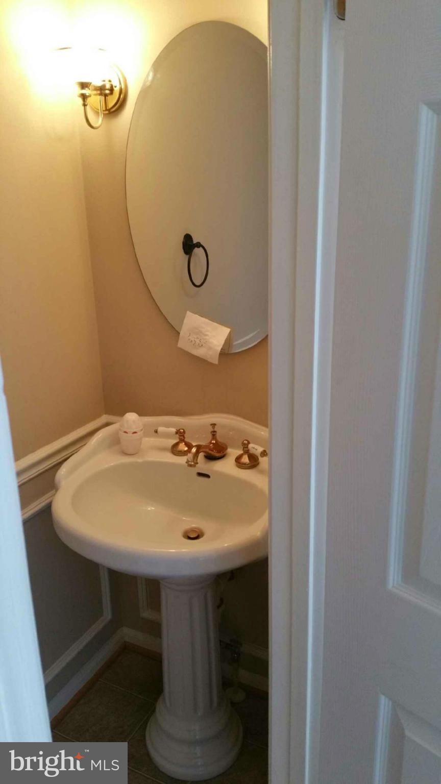 GRAYS LUCK CONDO - Residential Lease