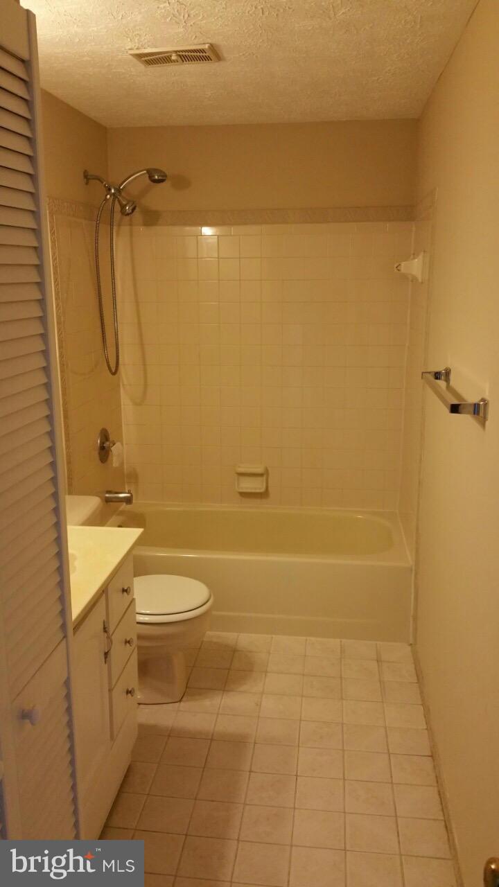 GRAYS LUCK CONDO - Residential Lease