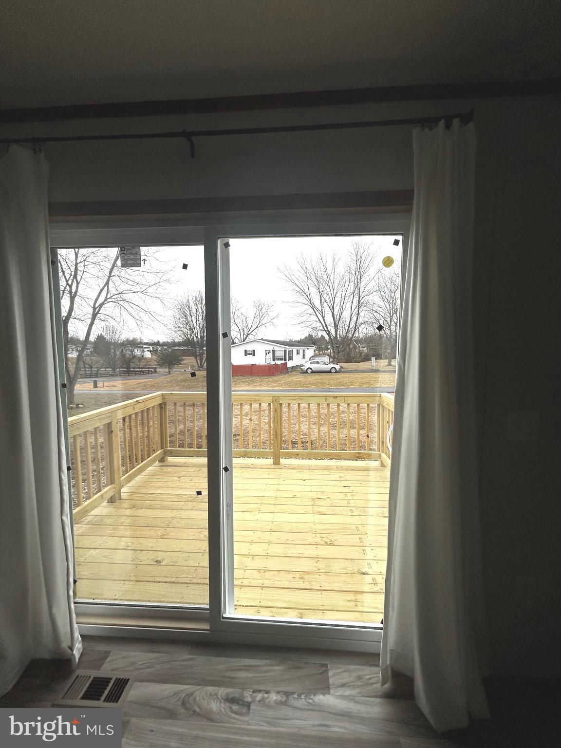 MIDDLE CREEK VILLAGE - Residential