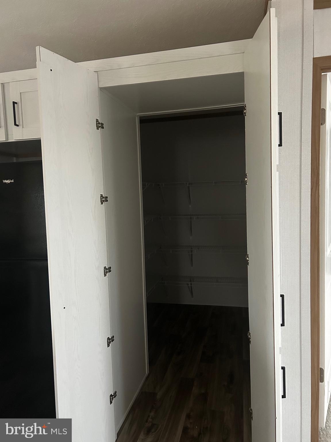 MIDDLE CREEK VILLAGE - Residential