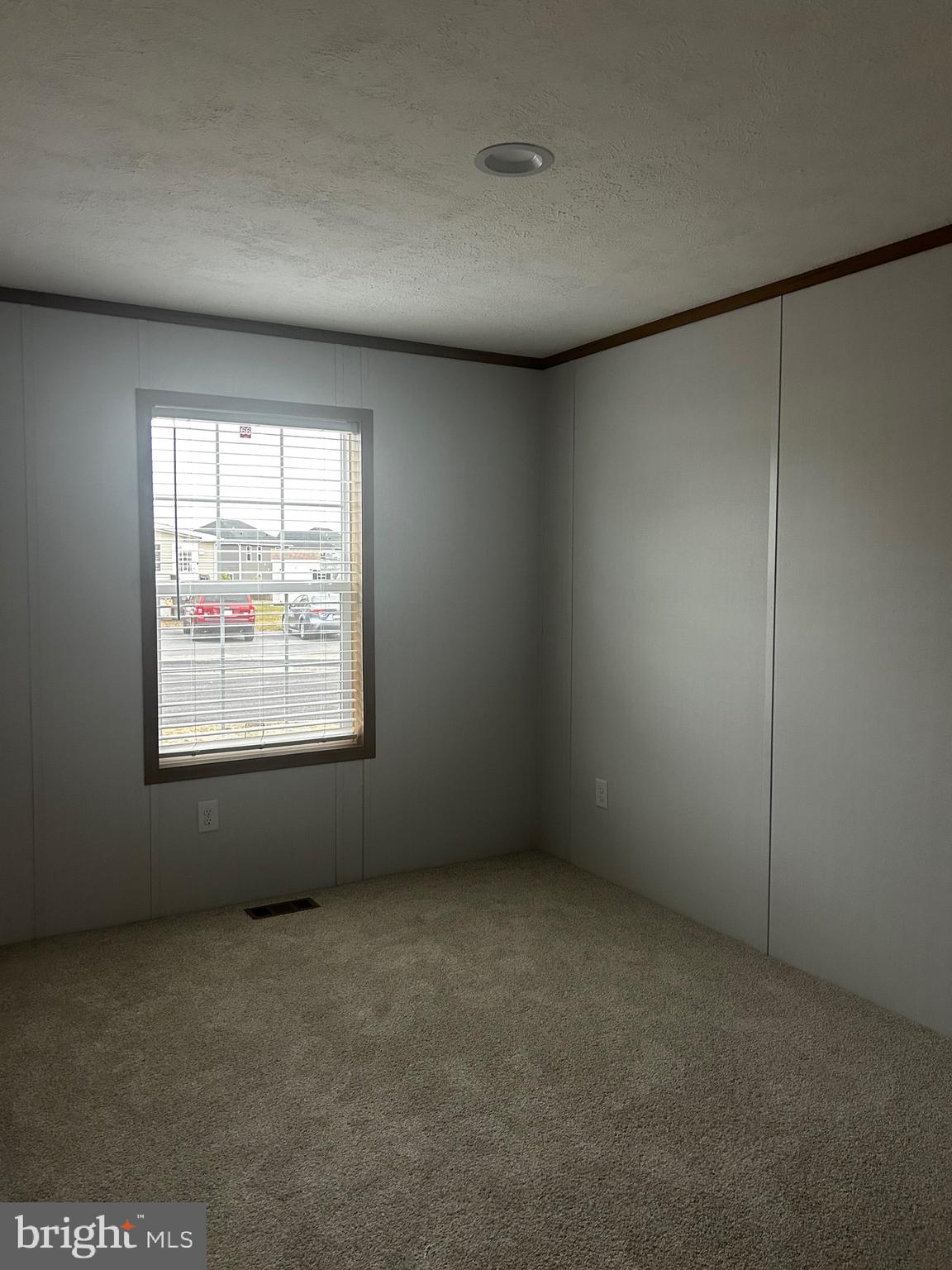 MIDDLE CREEK VILLAGE - Residential