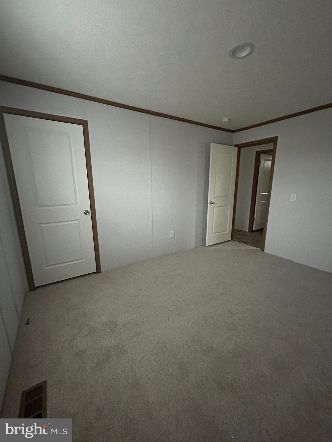 MIDDLE CREEK VILLAGE - Residential