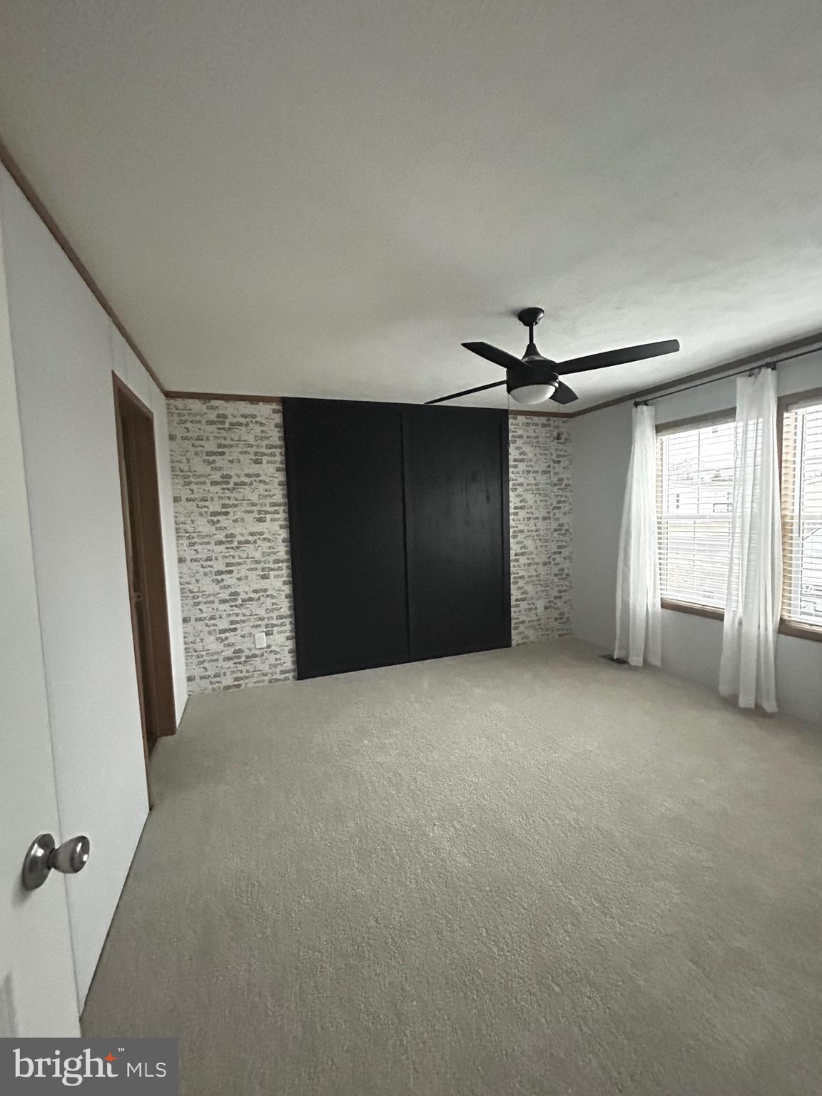 MIDDLE CREEK VILLAGE - Residential