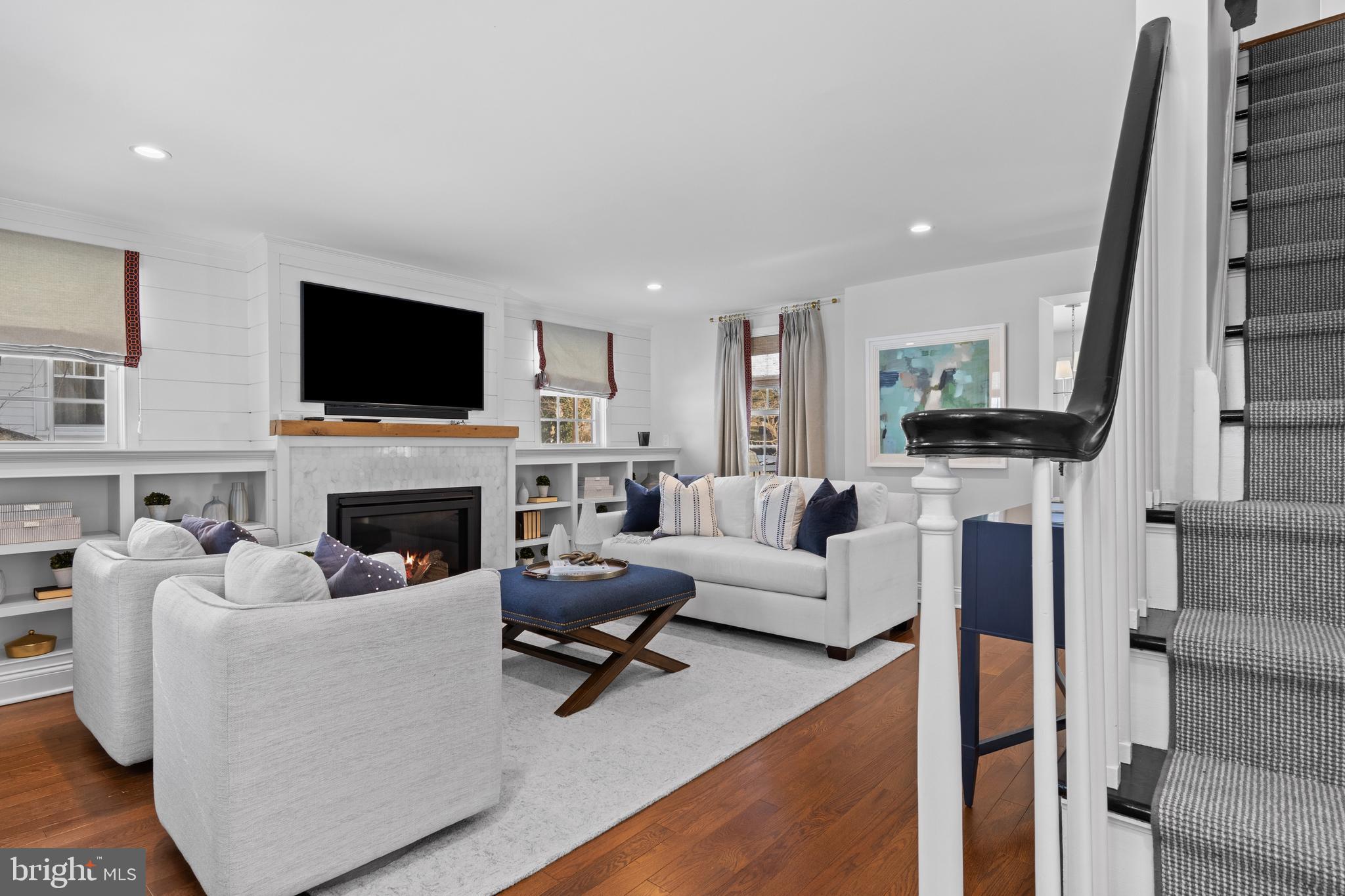 WEST WAYNE - Residential