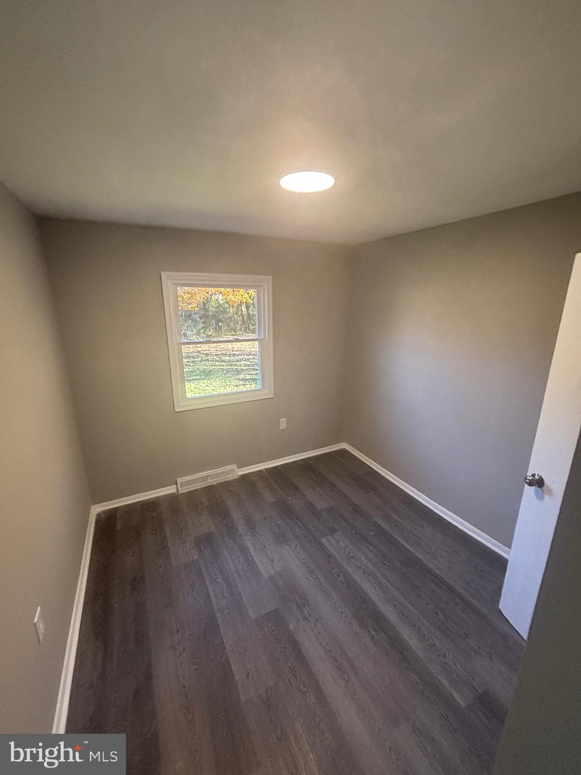 BONNIE BRAE MANOR - Residential