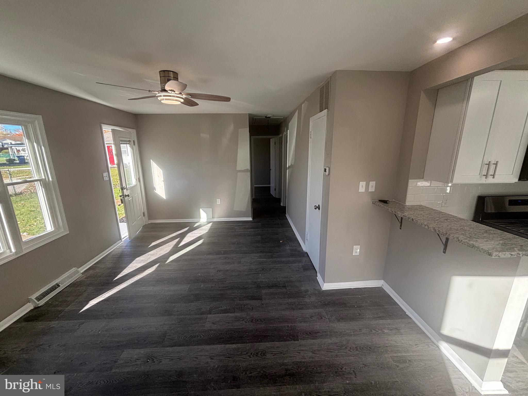 BONNIE BRAE MANOR - Residential