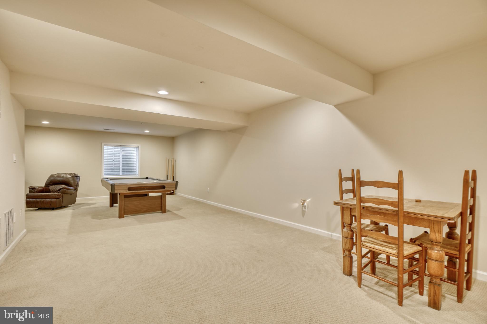 TAYLOR VILLAGE - Residential