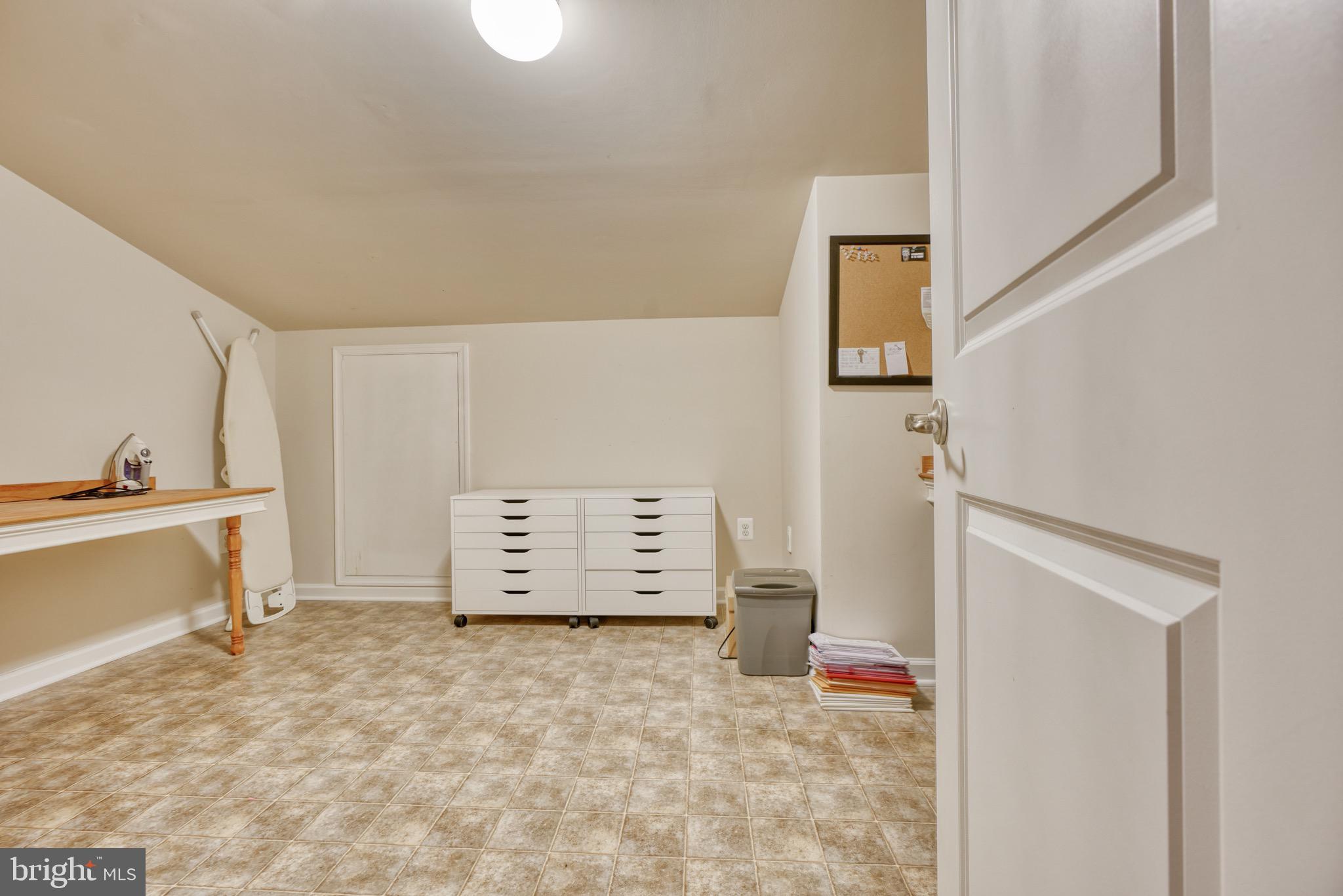 TAYLOR VILLAGE - Residential