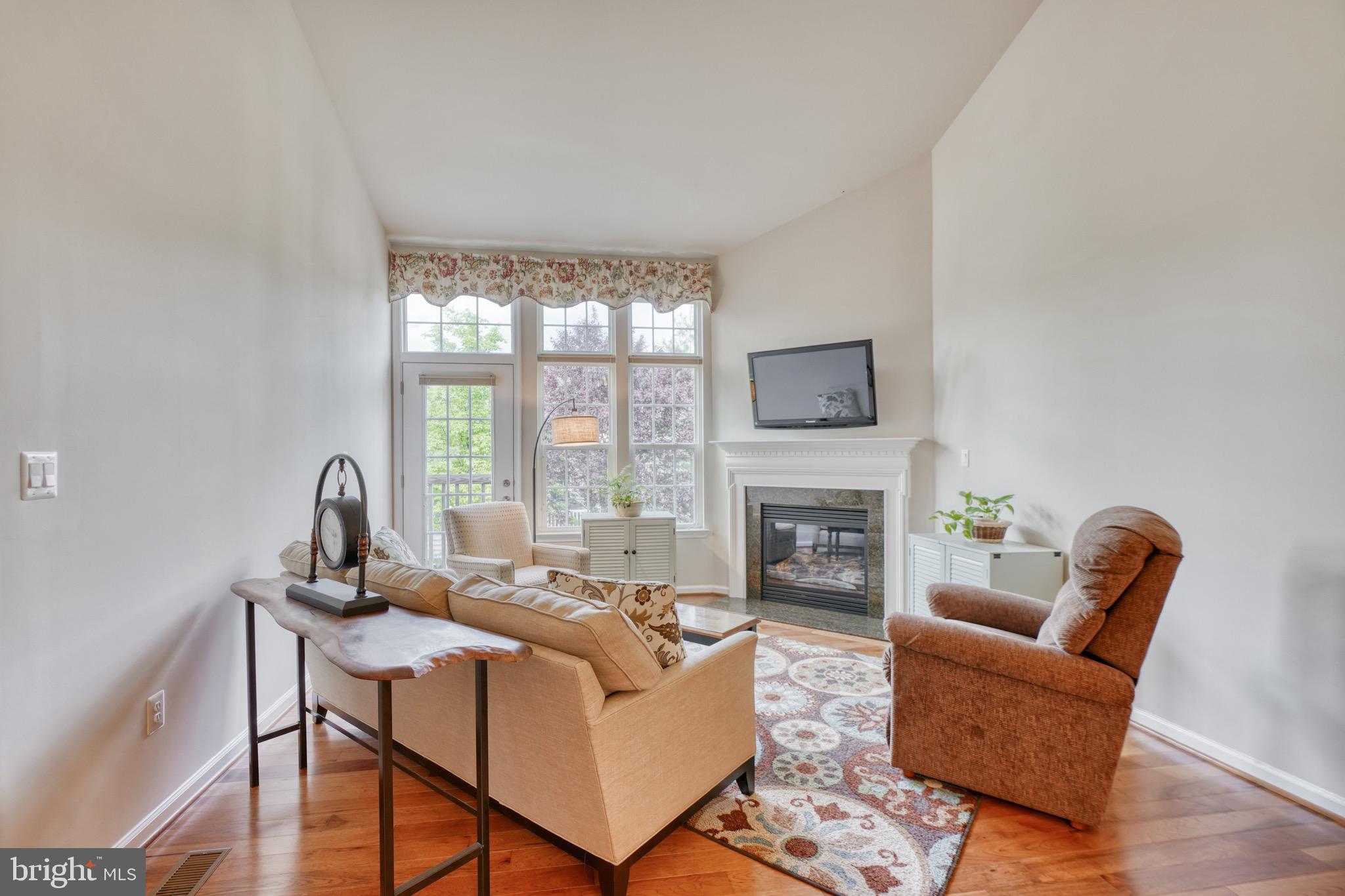 TAYLOR VILLAGE - Residential