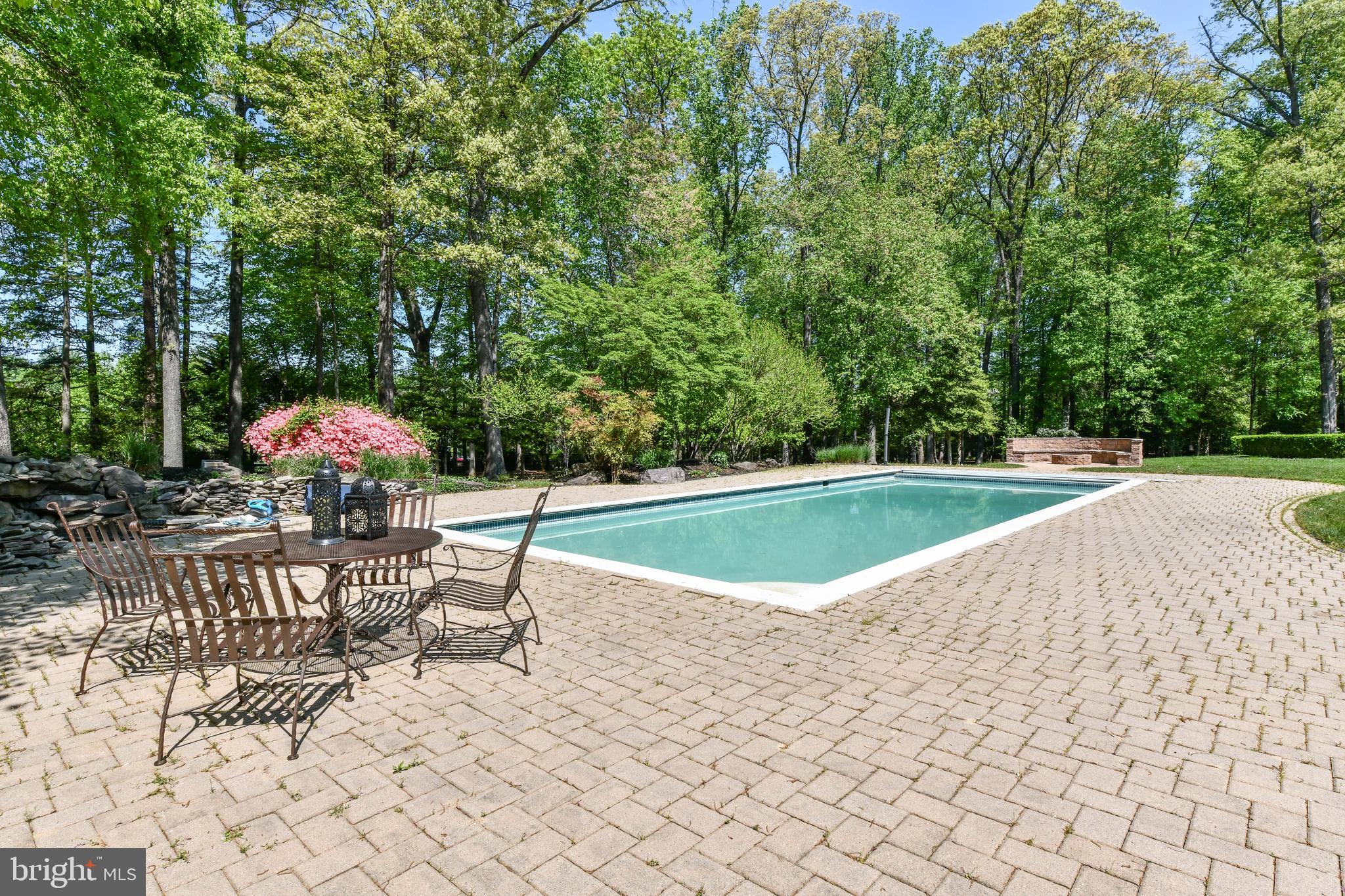 GOULDMAN ACRES - Residential