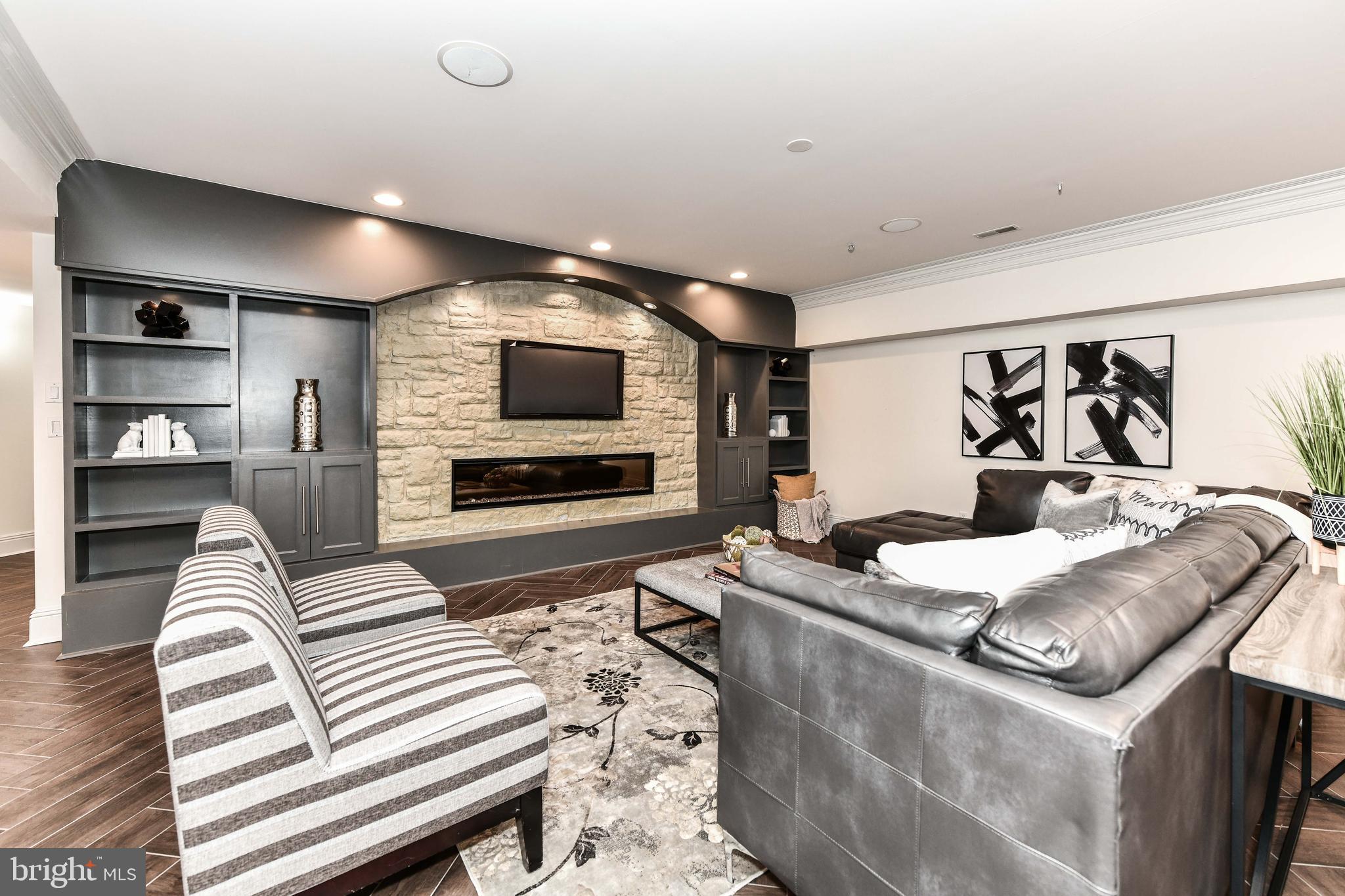 GOULDMAN ACRES - Residential