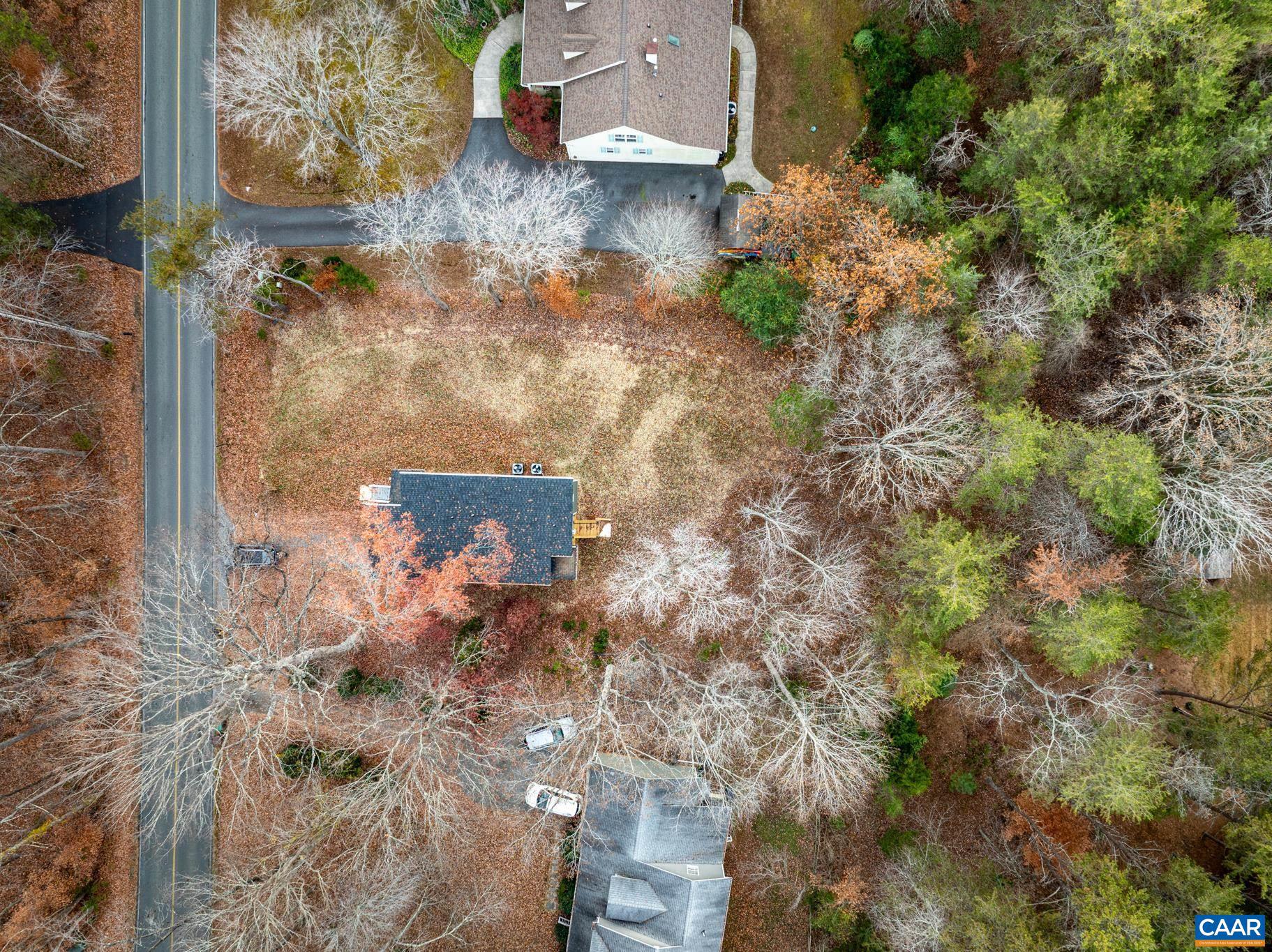 LAKE MONTICELLO - Residential