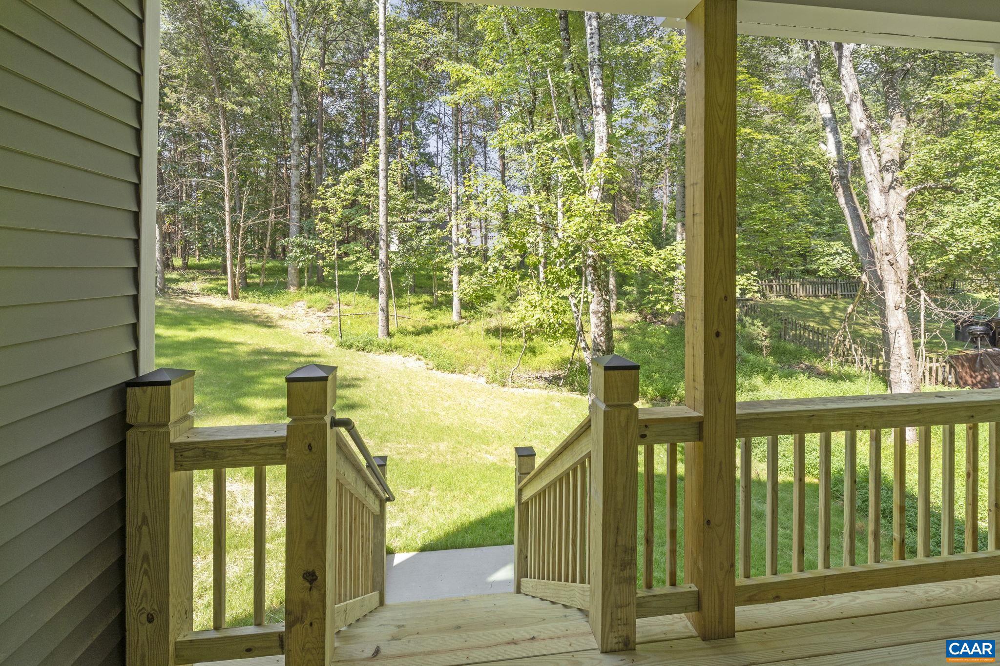 LAKE MONTICELLO - Residential