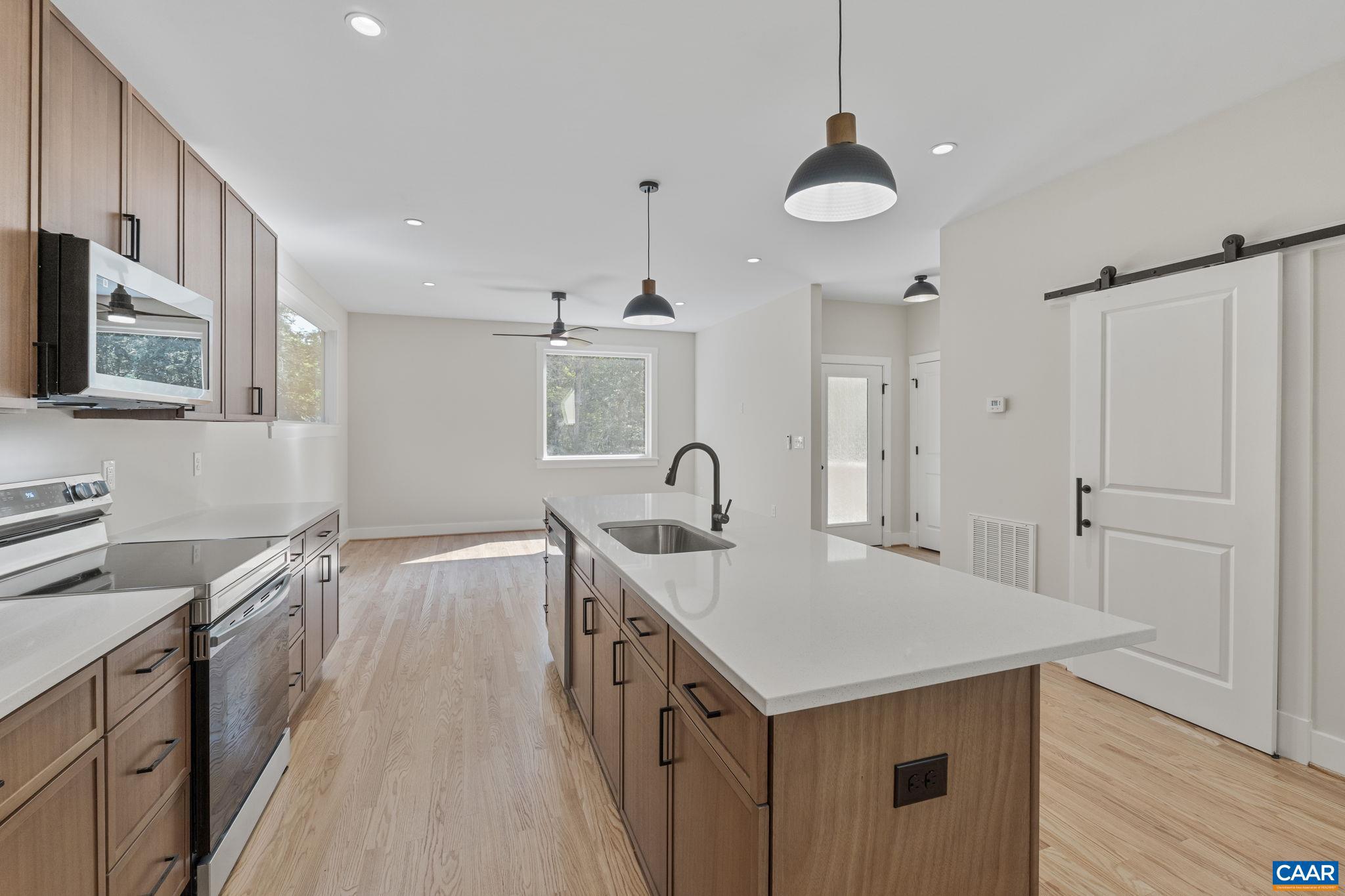 LAKE MONTICELLO - Residential