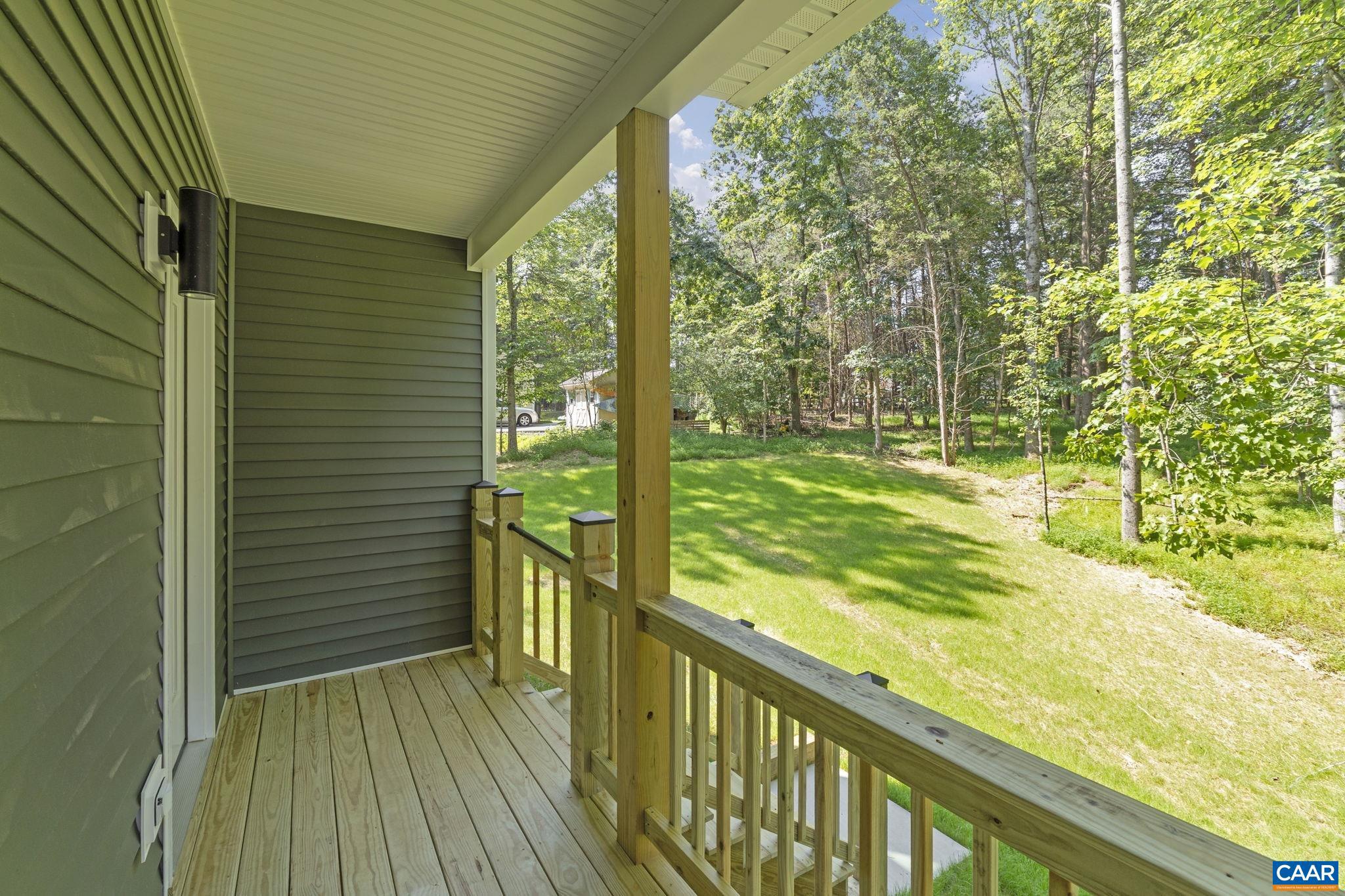 LAKE MONTICELLO - Residential