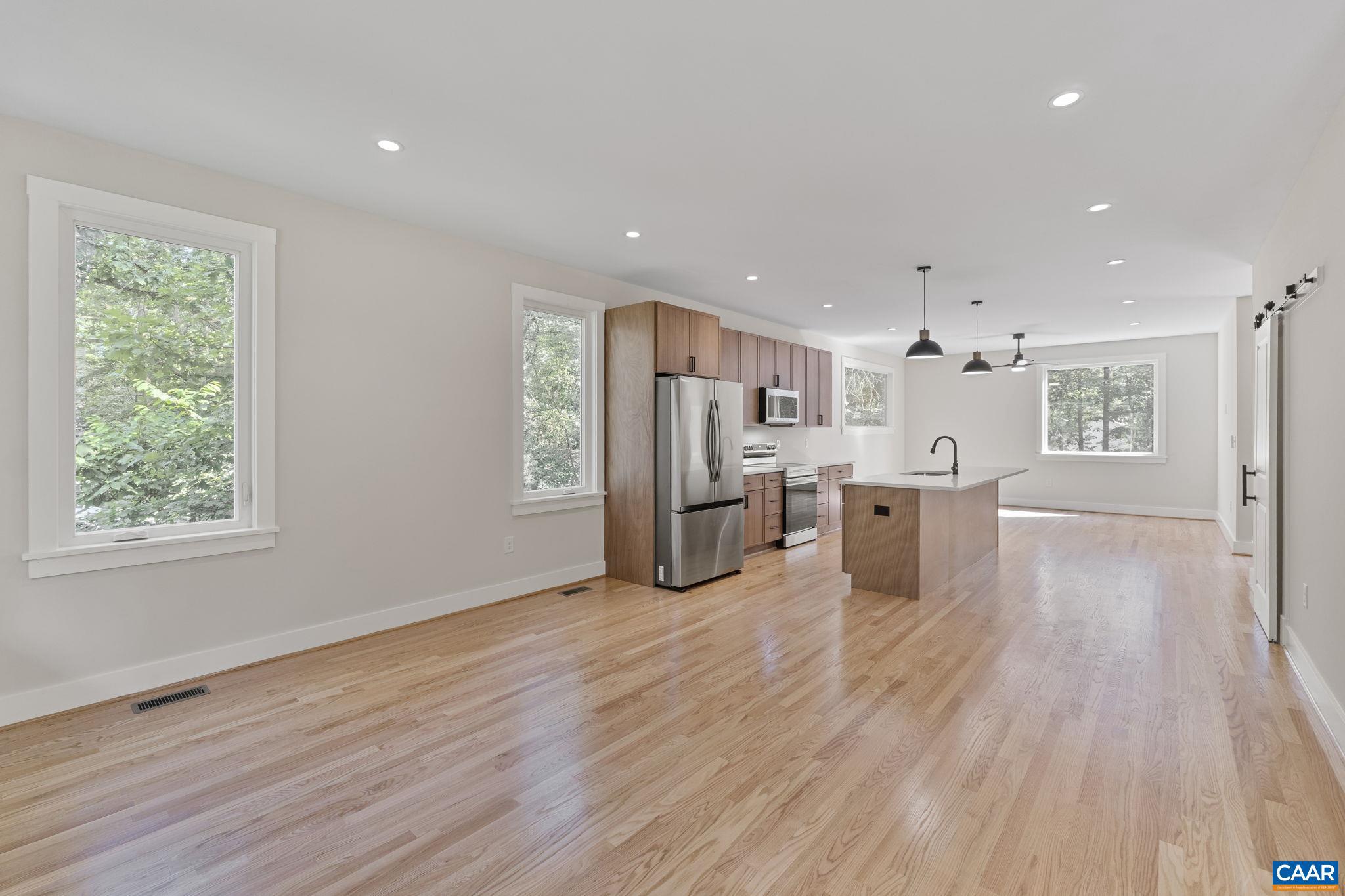 LAKE MONTICELLO - Residential