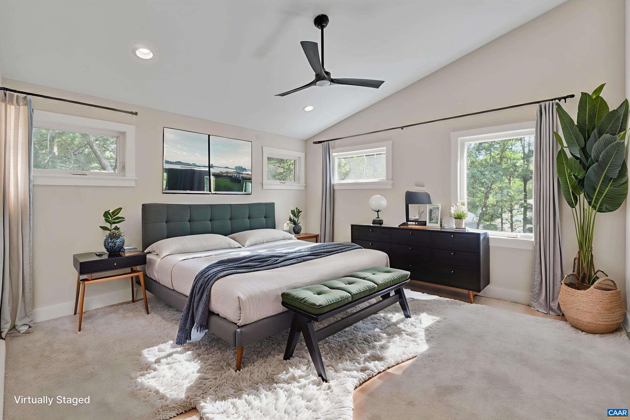 LAKE MONTICELLO - Residential