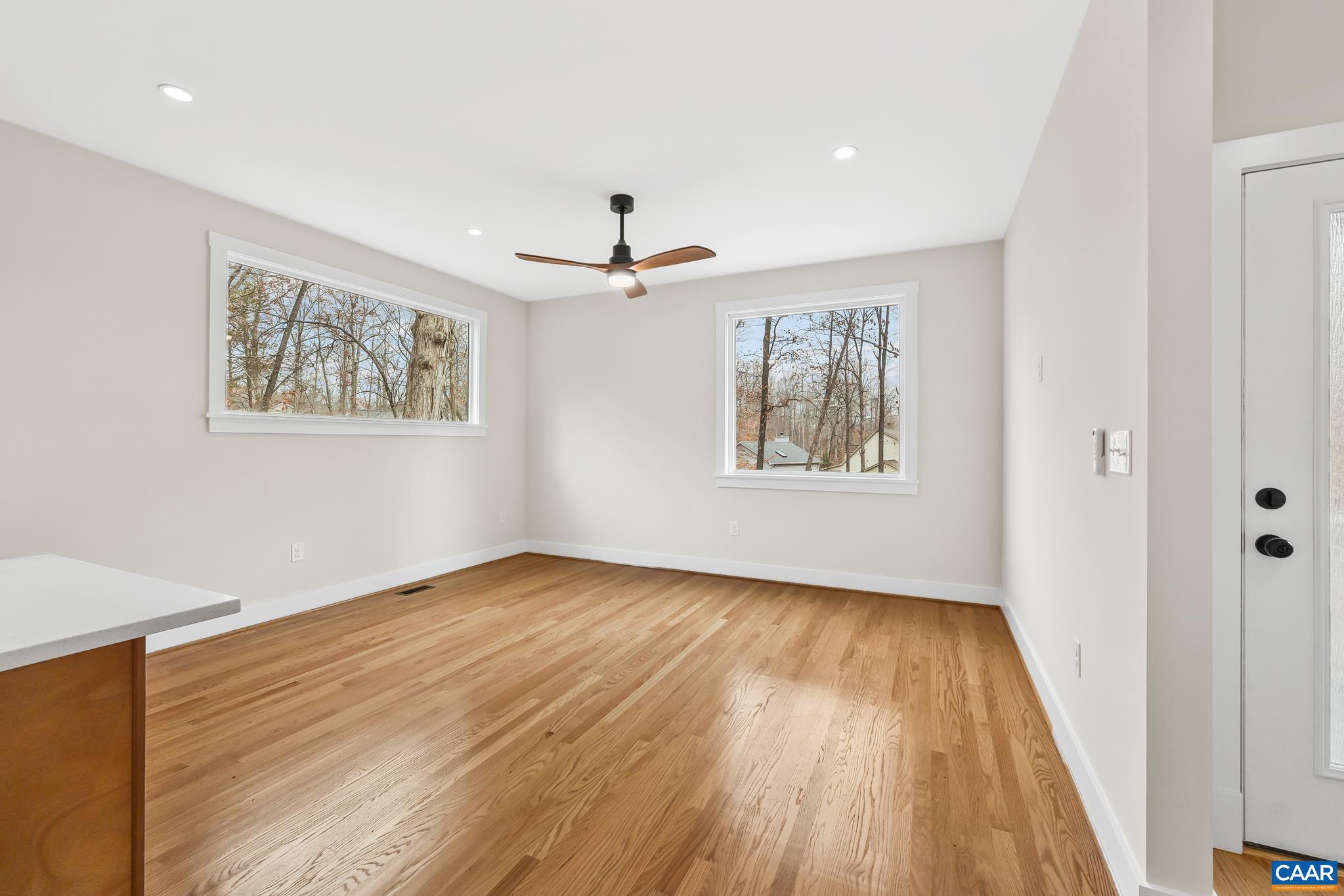 LAKE MONTICELLO - Residential