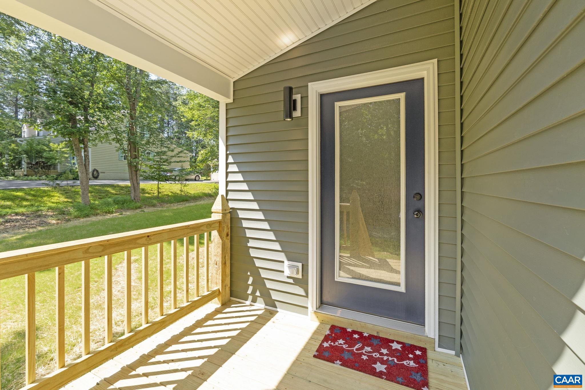 LAKE MONTICELLO - Residential