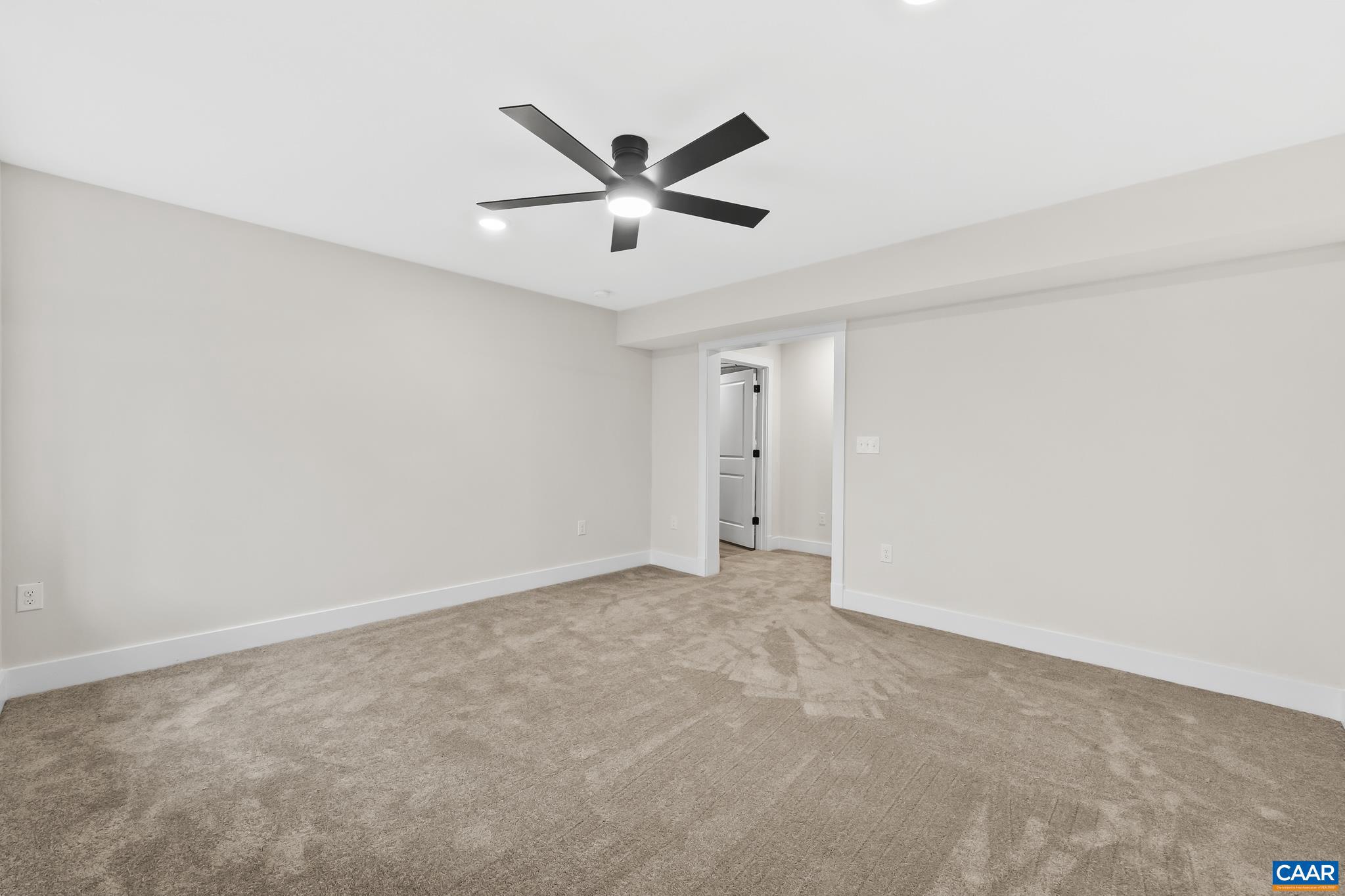 LAKE MONTICELLO - Residential