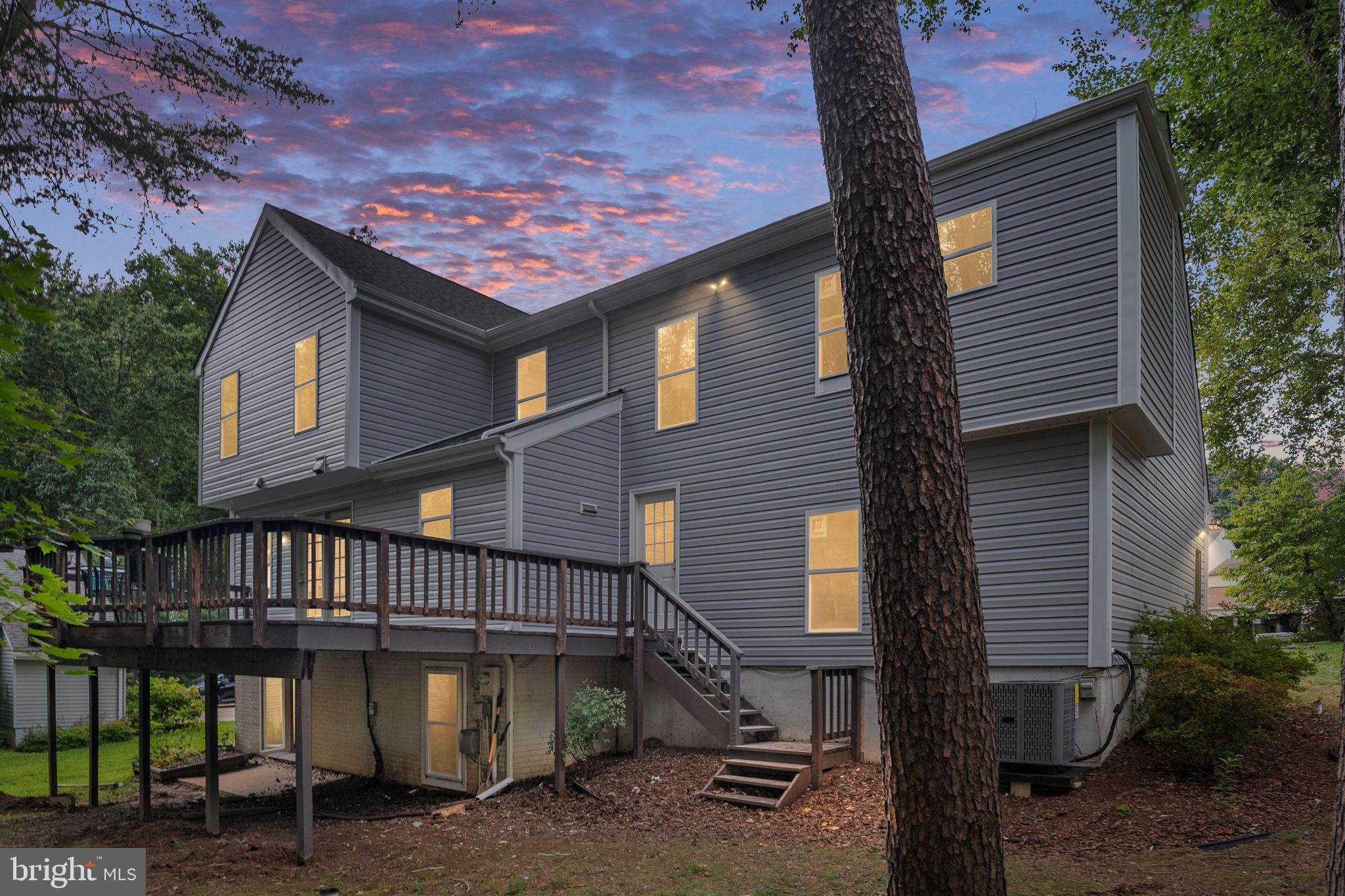 4749 SHADOW OAK COURT
