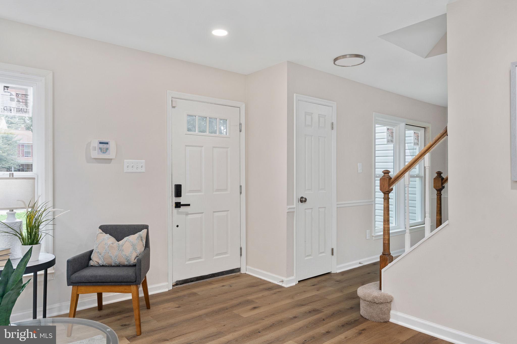 4749 SHADOW OAK COURT