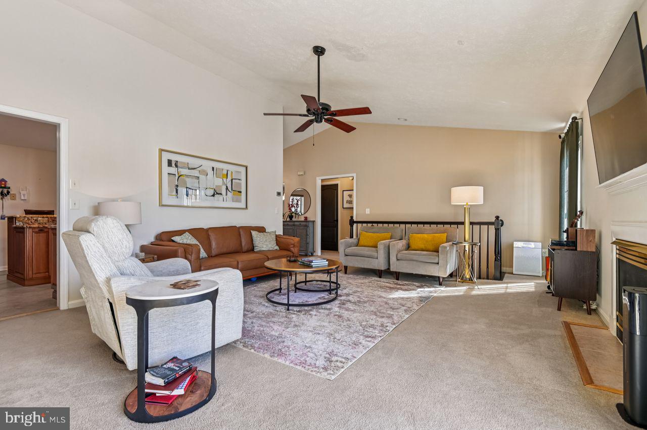 FOREST LAKES - Residential