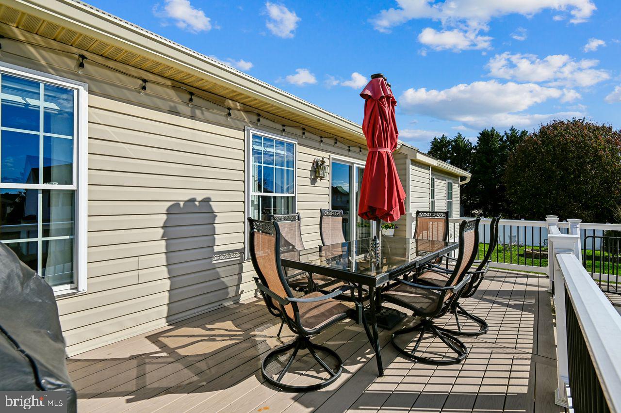 FOREST LAKES - Residential