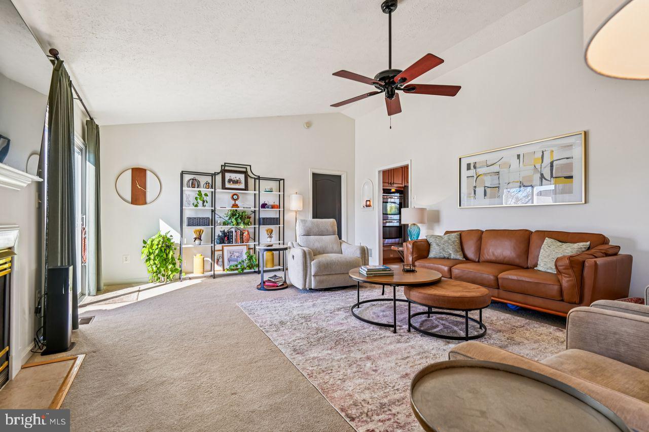 FOREST LAKES - Residential