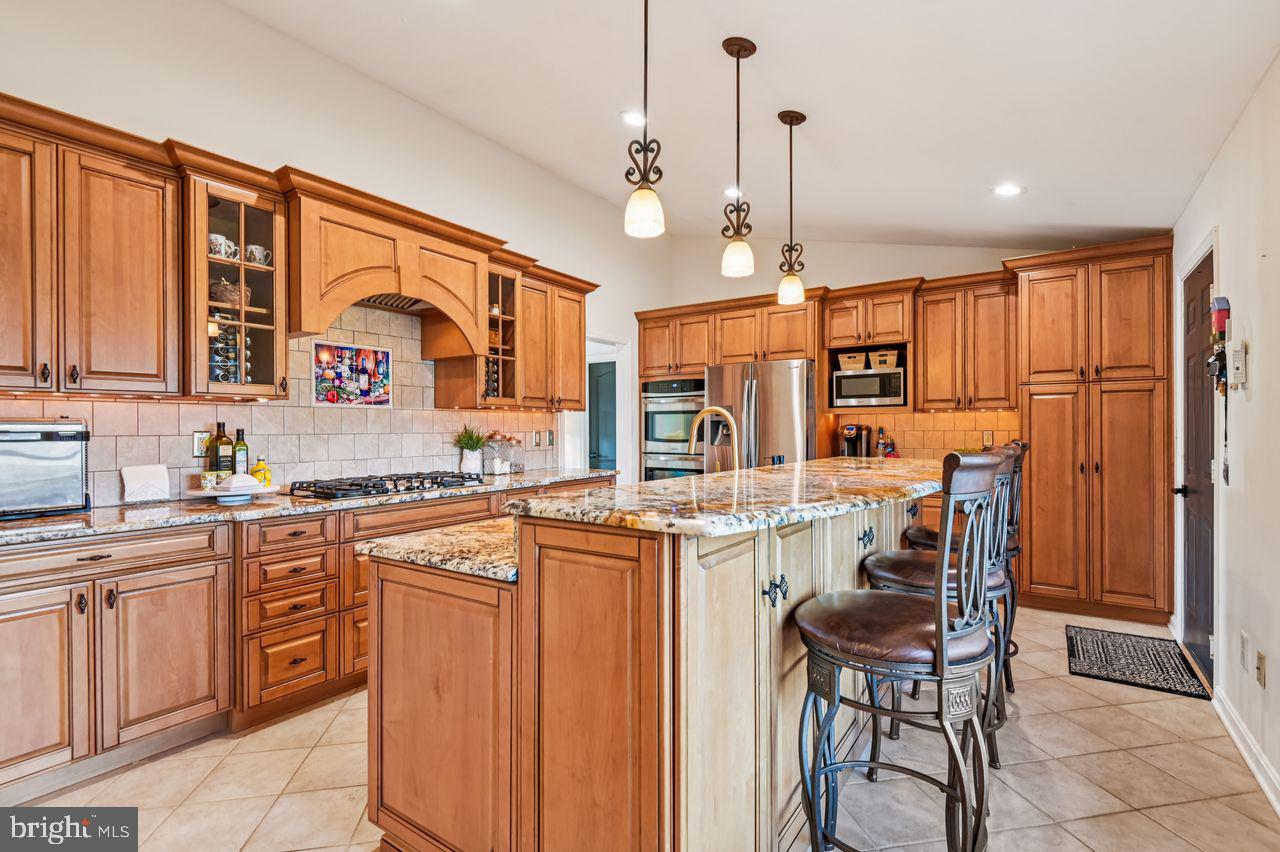 FOREST LAKES - Residential