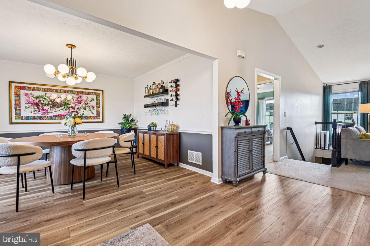 FOREST LAKES - Residential