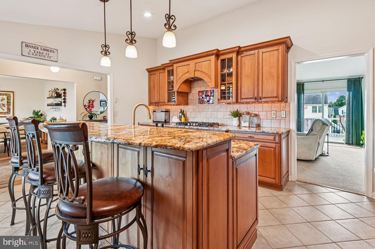 FOREST LAKES - Residential