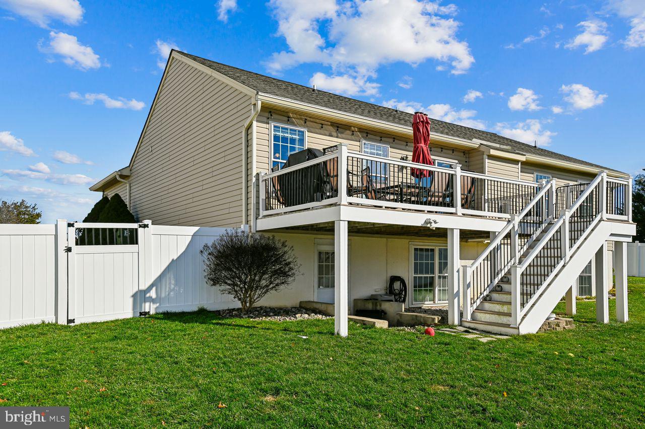 FOREST LAKES - Residential