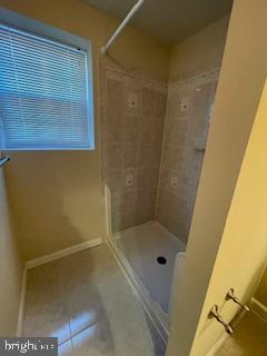 GLEN ORA - PLAT 9 - Residential Lease