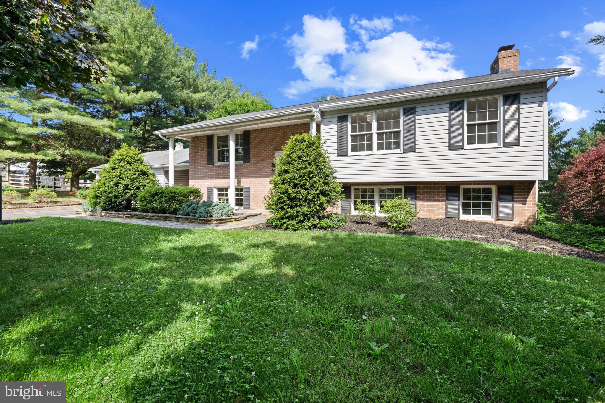 3410 BUTTONWOOD COURT