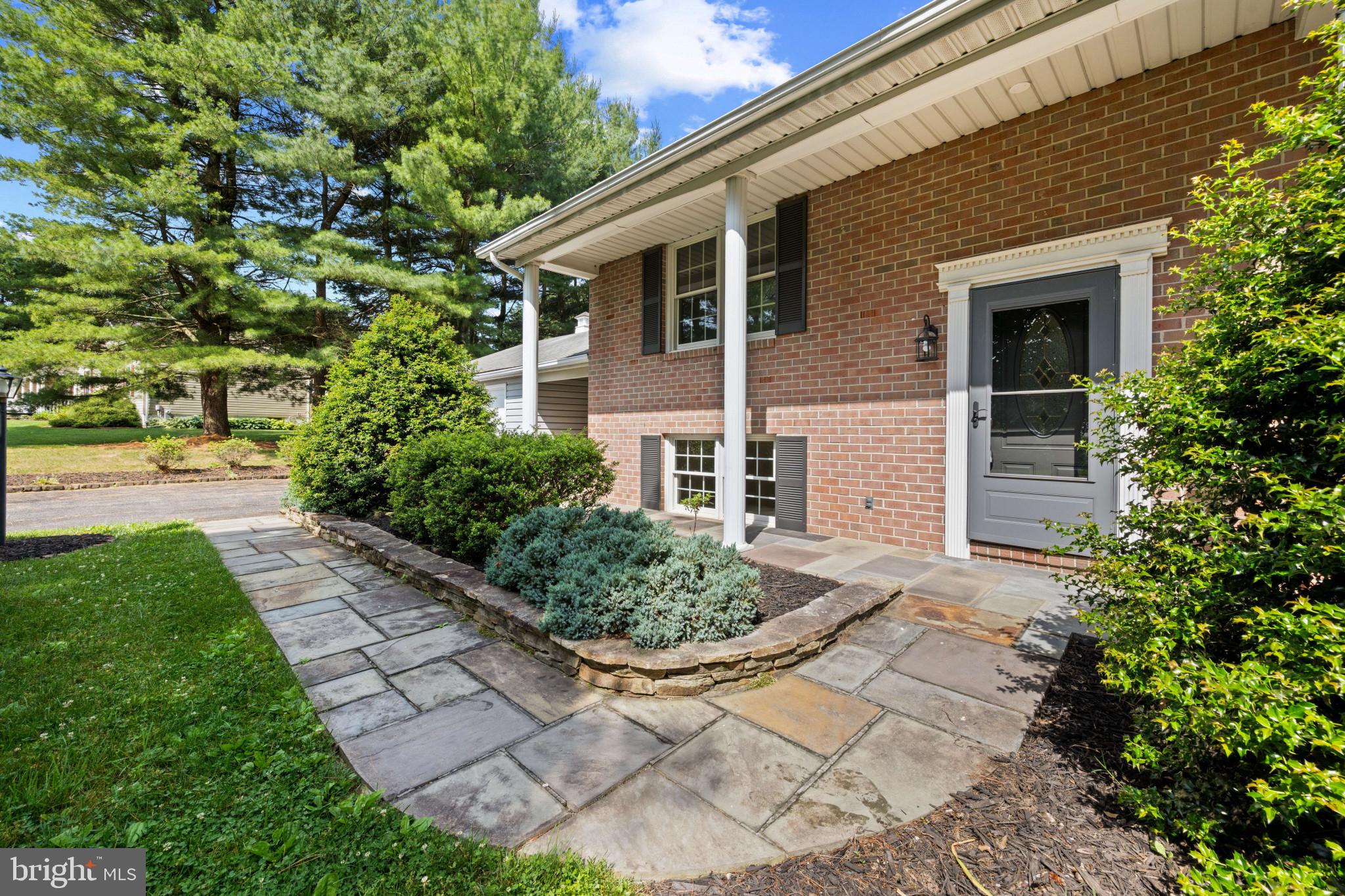 3410 BUTTONWOOD COURT