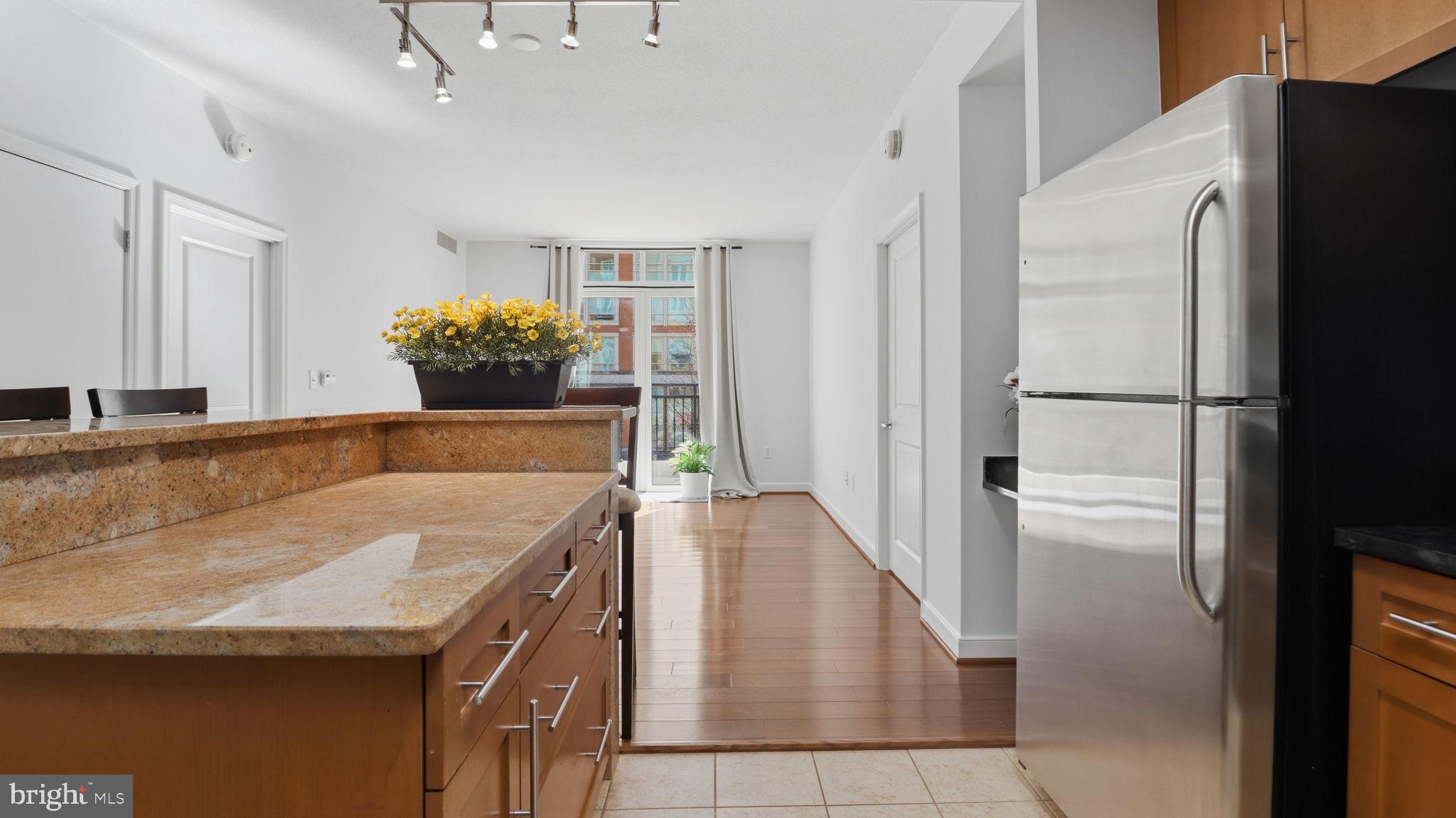 ONE NATIONAL HARBOR CONDOMINIUM - Residential