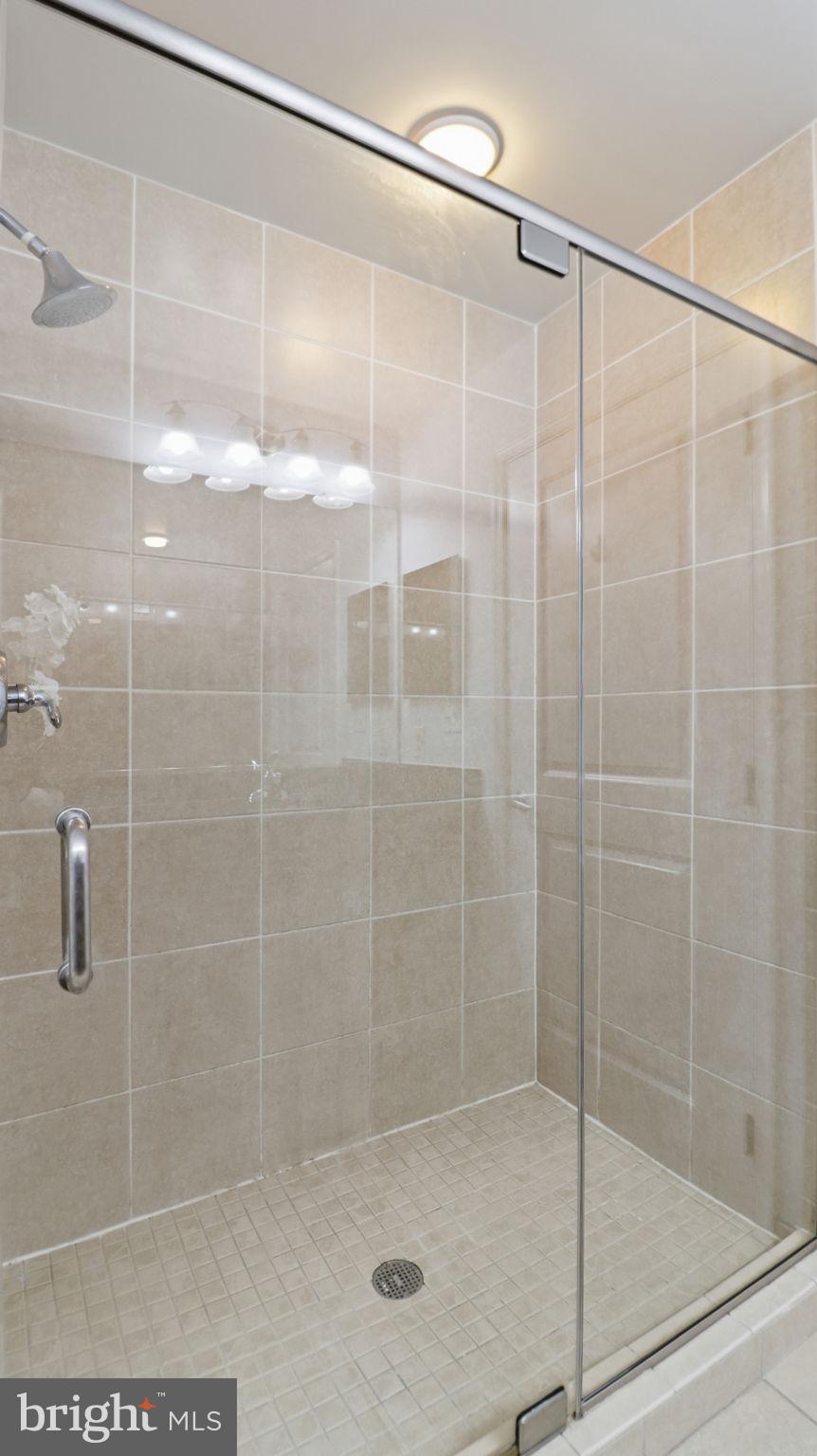 ONE NATIONAL HARBOR CONDOMINIUM - Residential