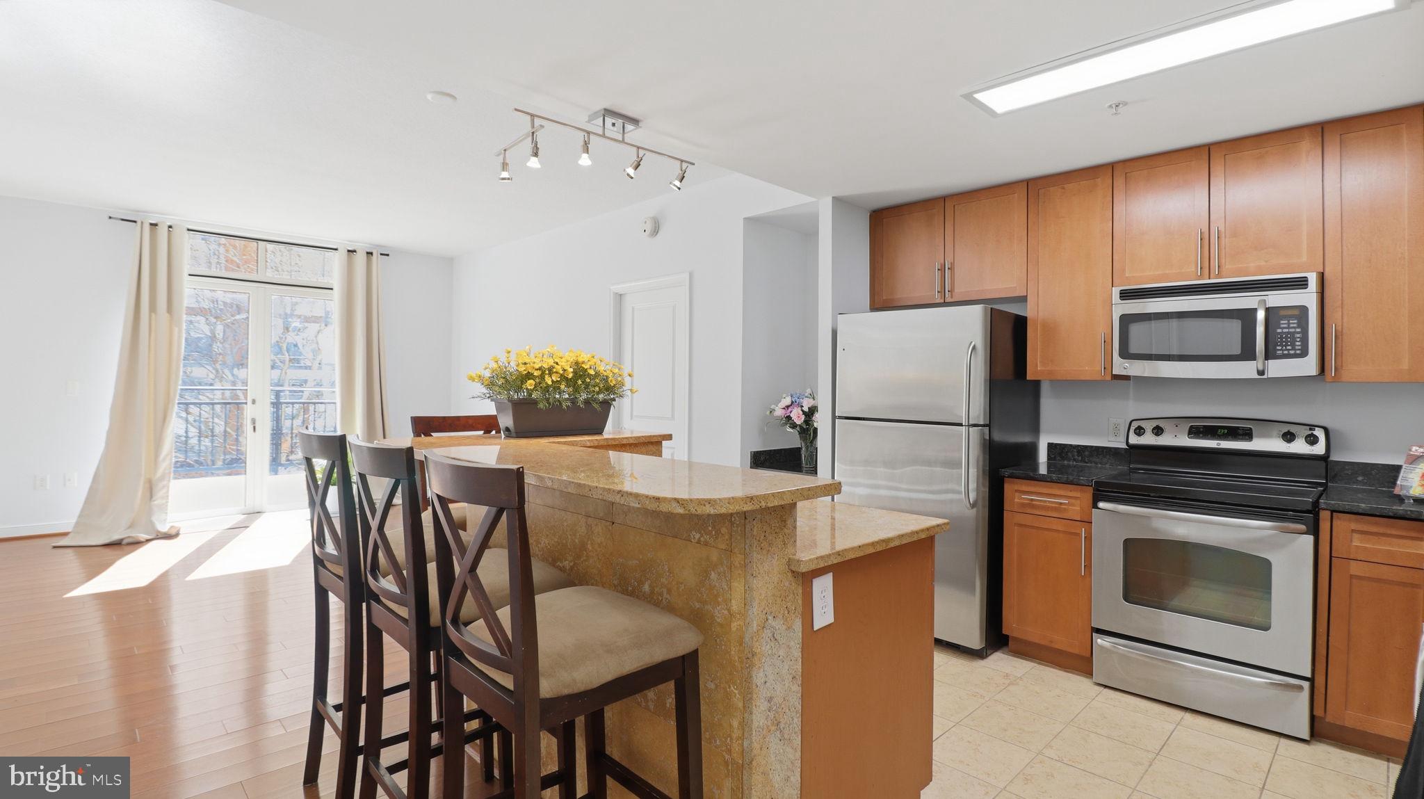 ONE NATIONAL HARBOR CONDOMINIUM - Residential