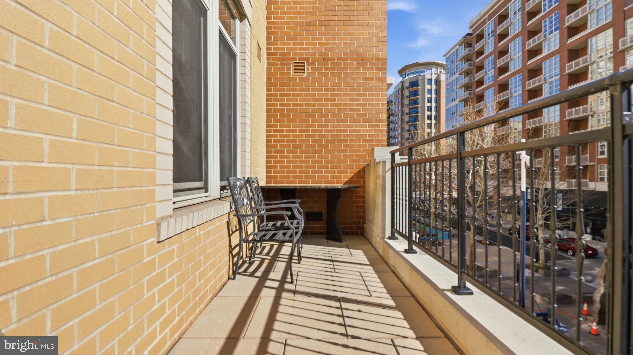 ONE NATIONAL HARBOR CONDOMINIUM - Residential