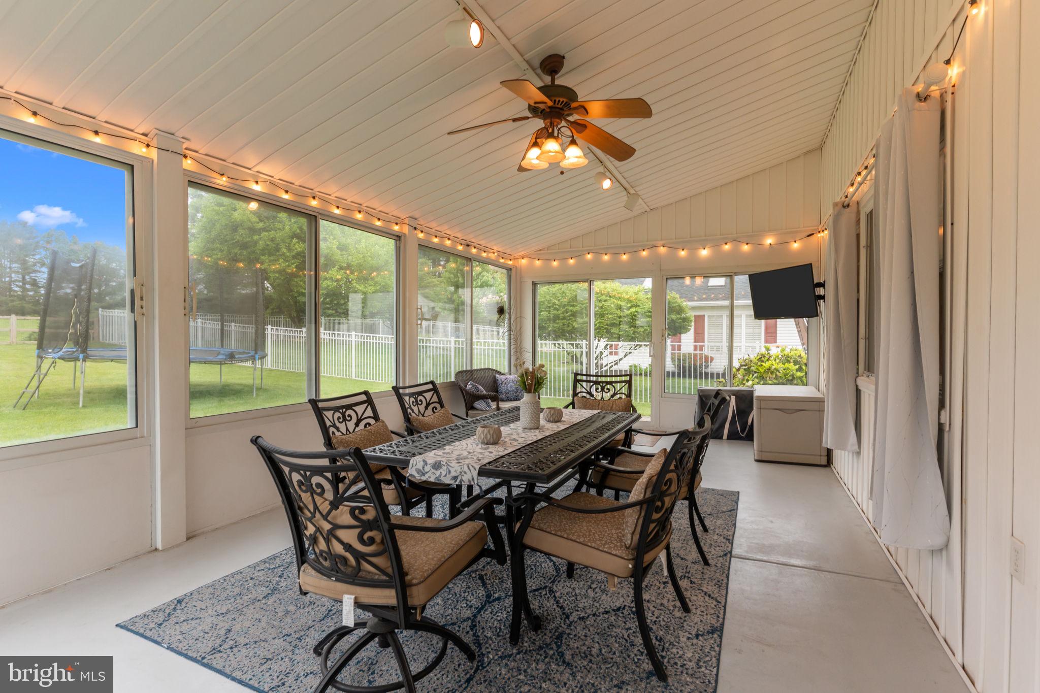 HOLLANDALE - Residential