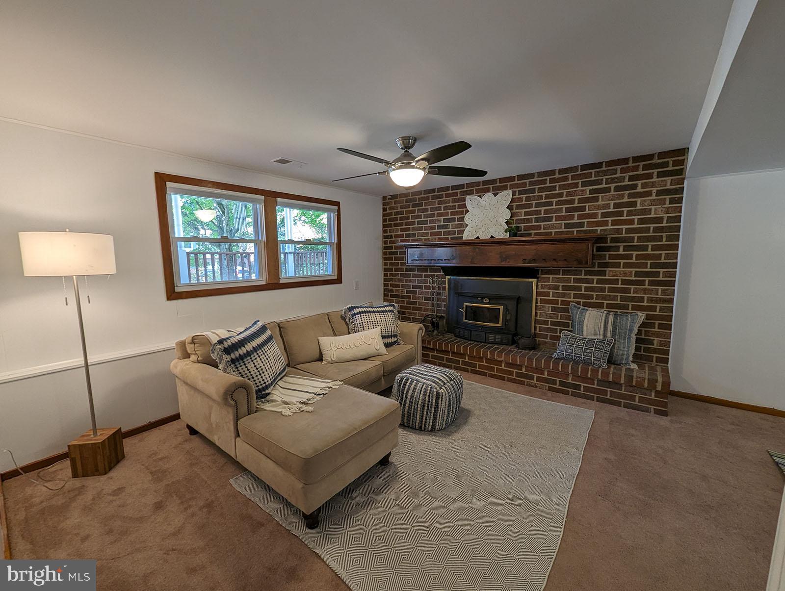 PROVINCES - Residential Lease