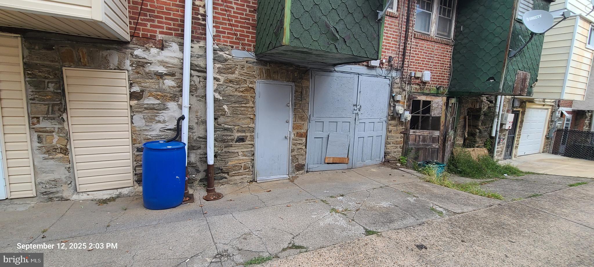 WEST OAK LANE - Residential