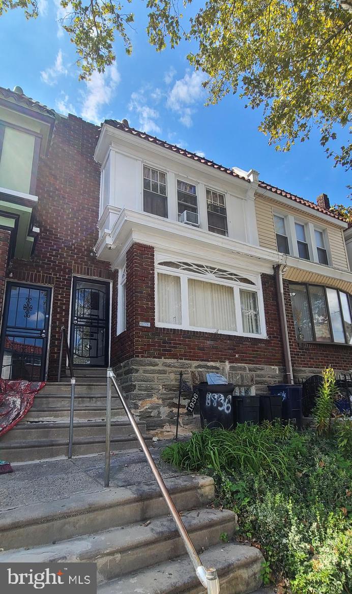 WEST OAK LANE - Residential