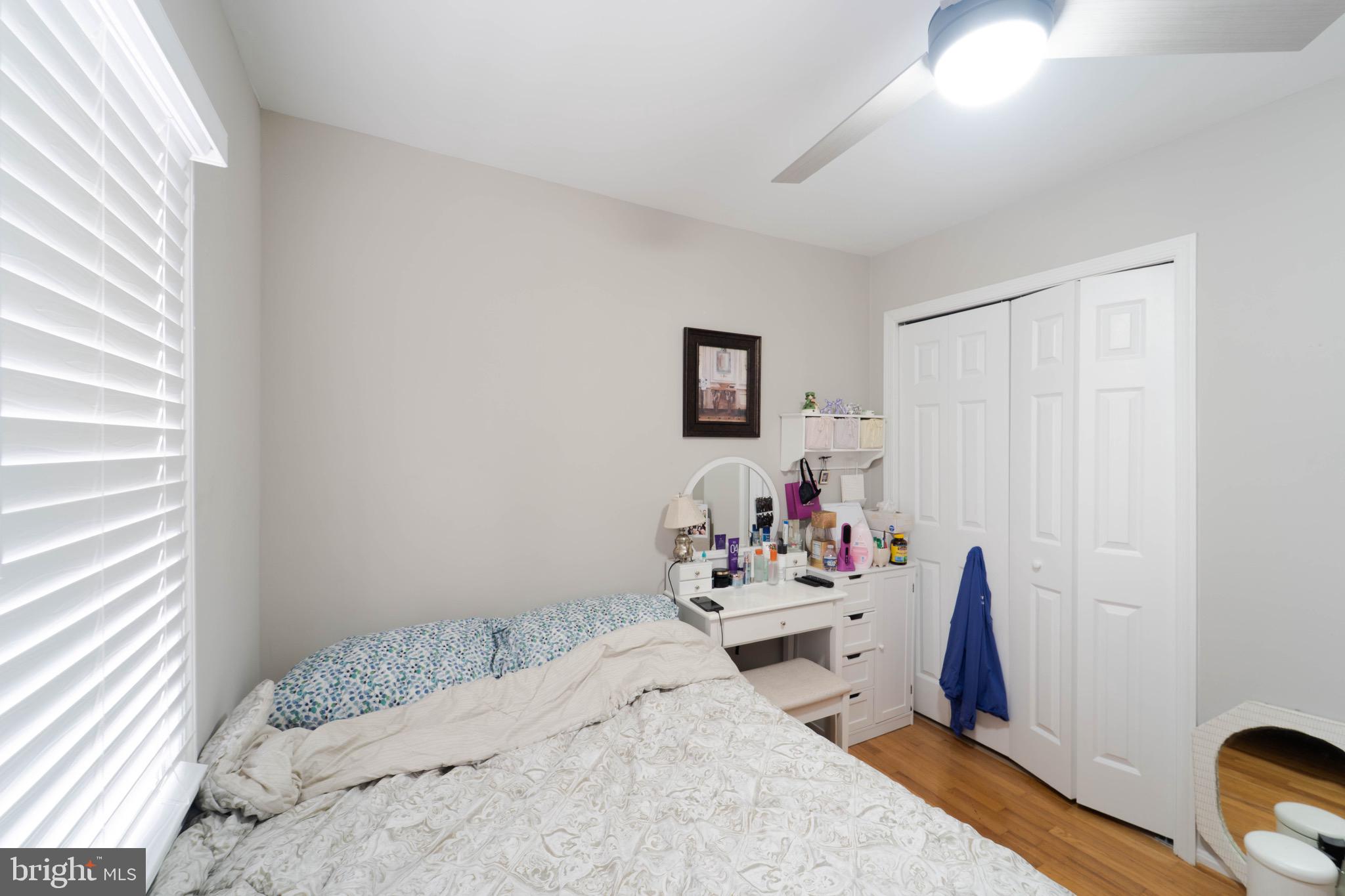 ROYAL COURT - Residential Lease