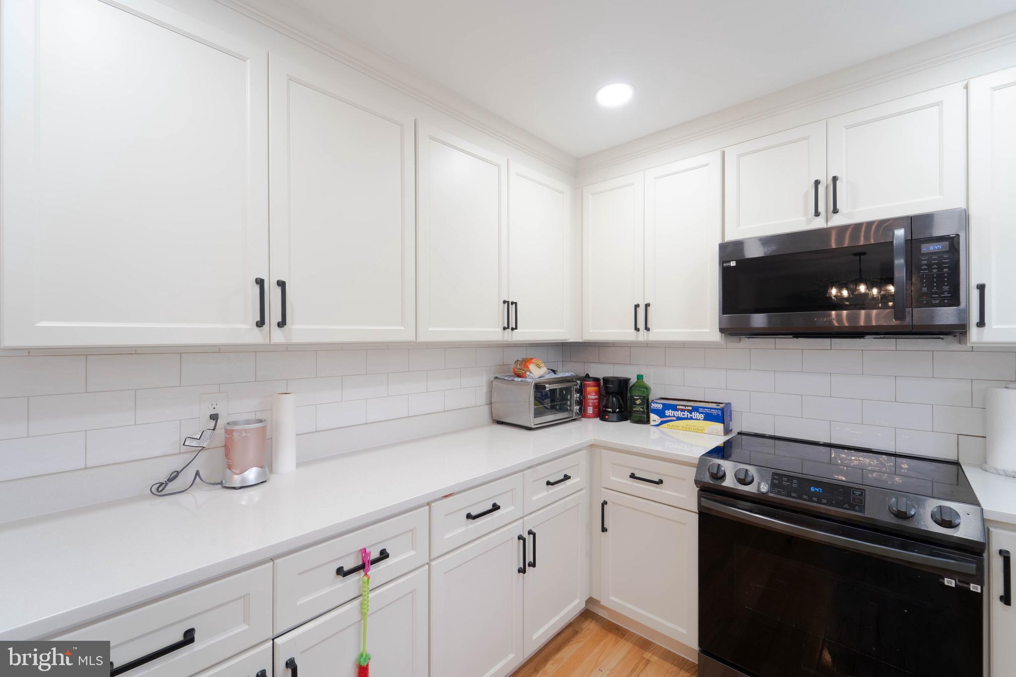 ROYAL COURT - Residential Lease