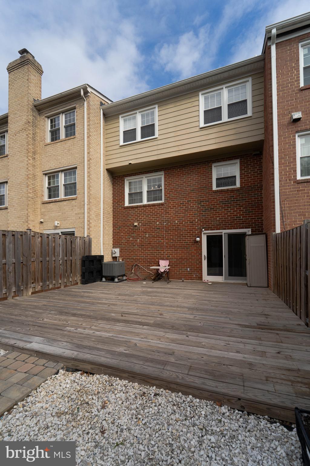 ROYAL COURT - Residential Lease