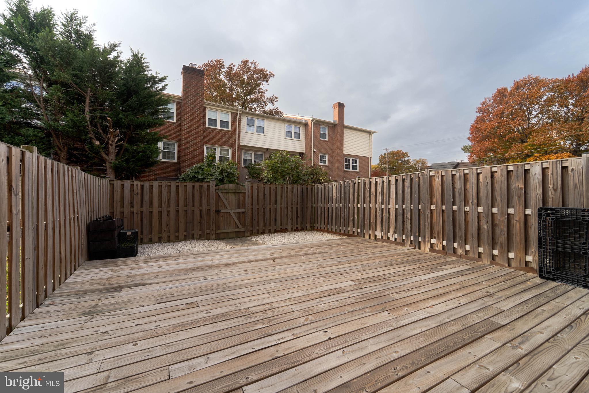 ROYAL COURT - Residential Lease